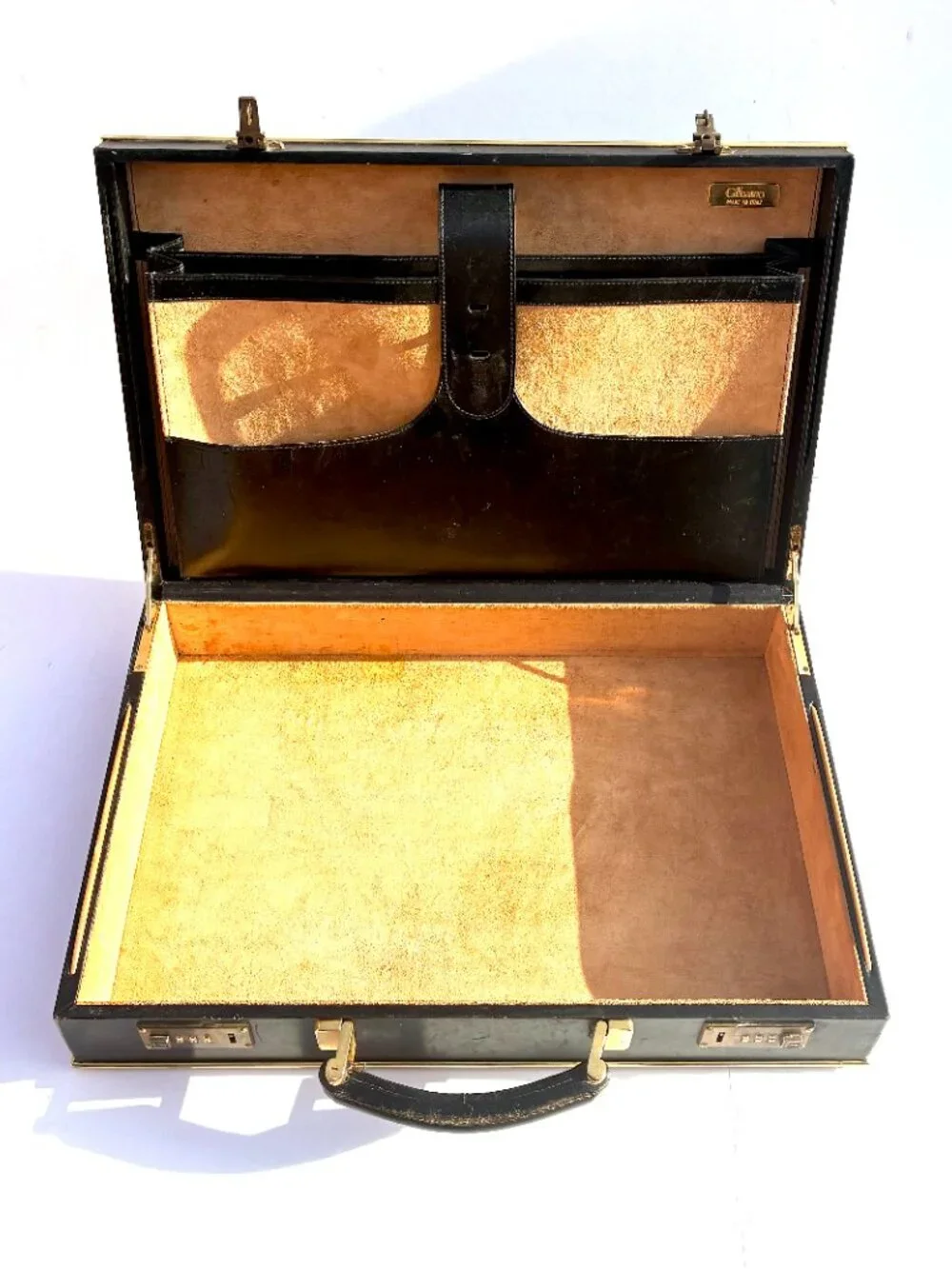 VTG Gilbarto Italian Hard-Shell Attaché Briefcase Black Leather Brass
